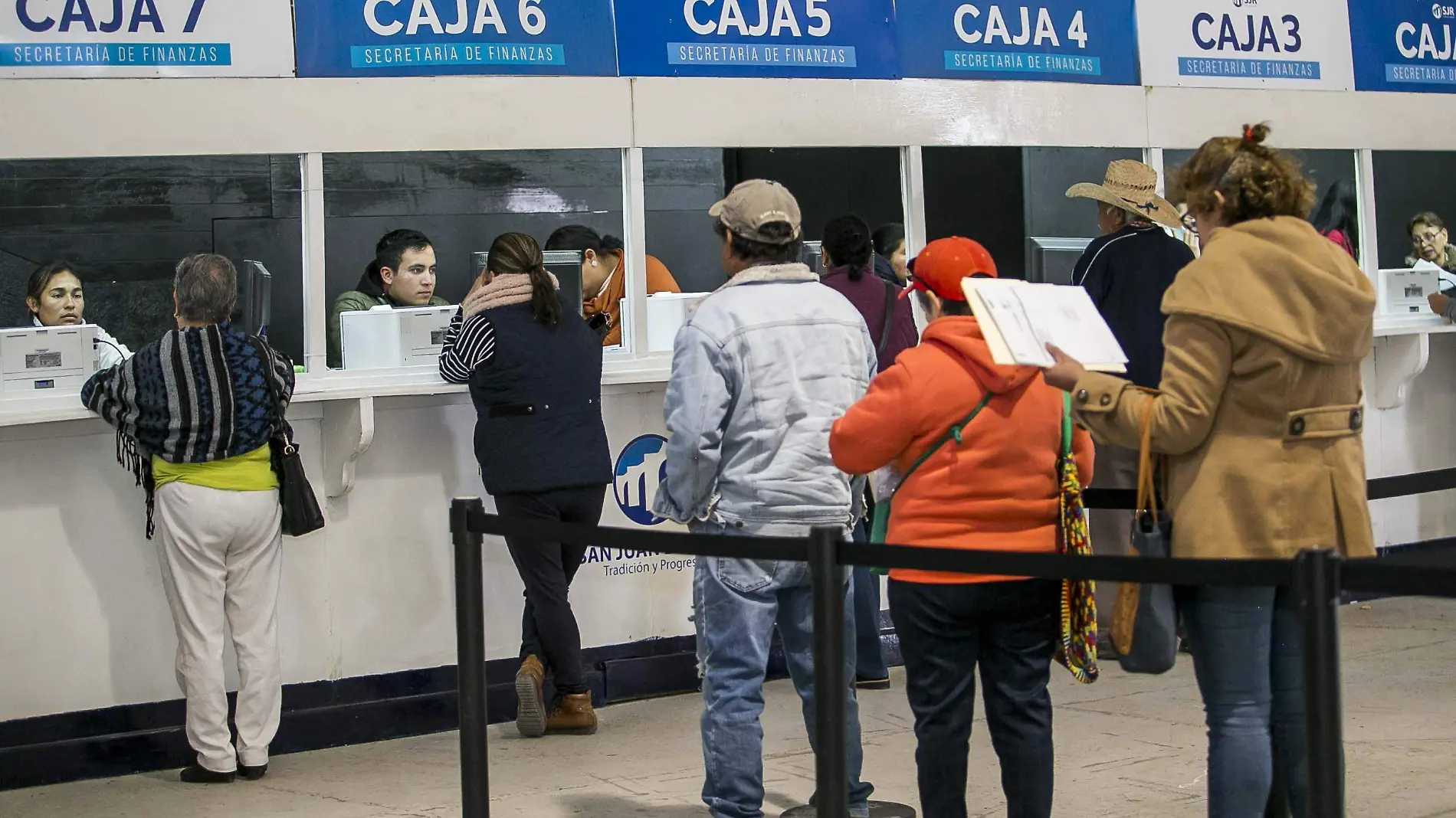 Desde los primeros días del año la población acudió a pagar su predial. Foto Cortesía Comunicación Municipio SJR.